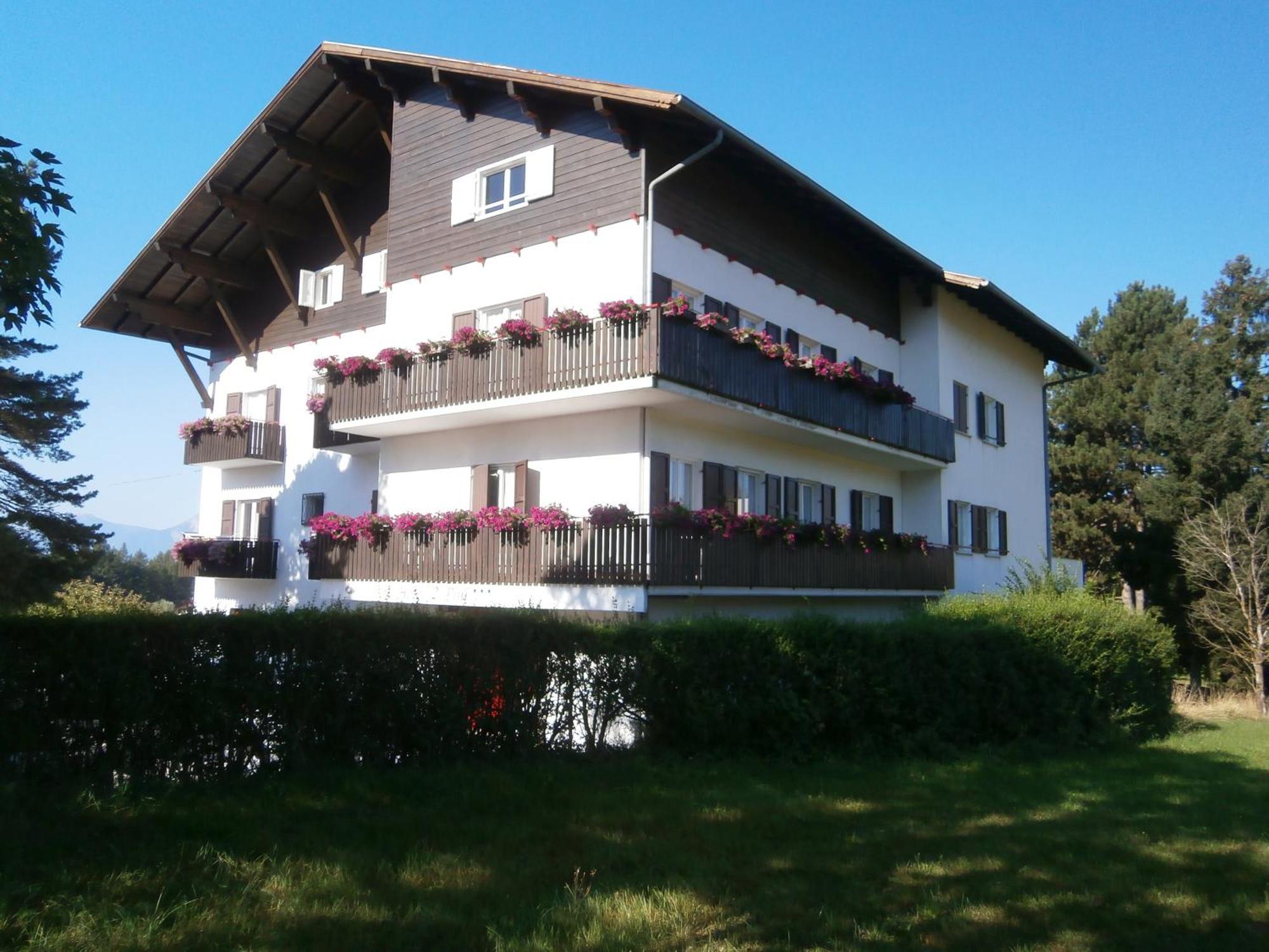 Hotel Due Pini Baselga di Pinè Buitenkant foto
